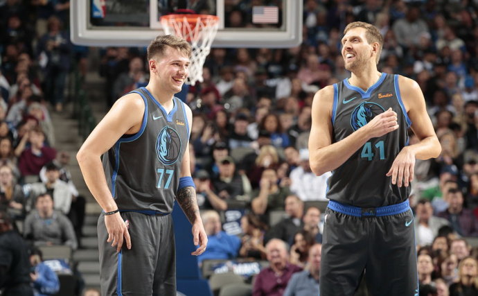  独行侠东契奇连续五场40+，历史地位直追传奇  